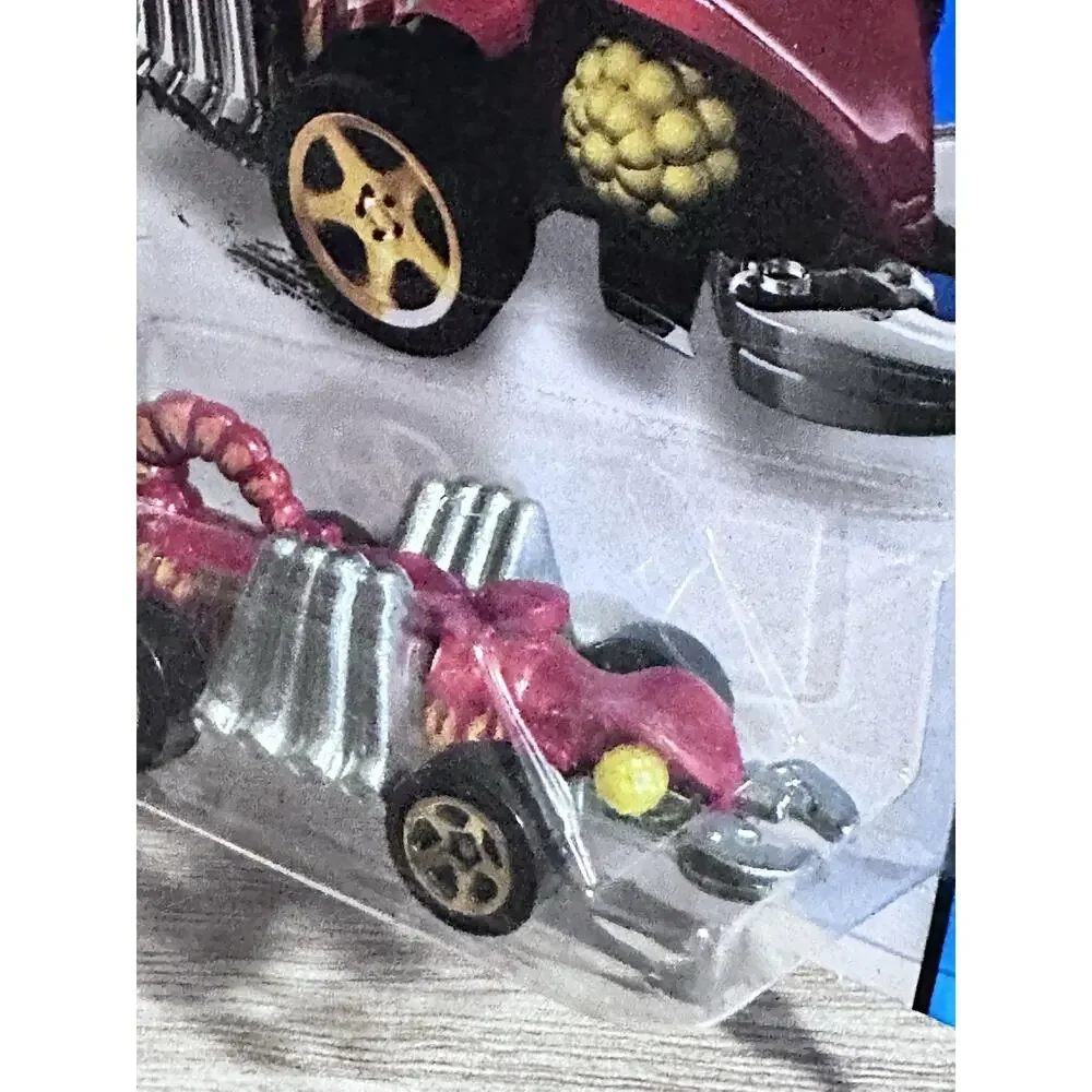Hot Wheels Eevil Weevil HW City 2014 Street Beasts 51/250 Hotwheels H77